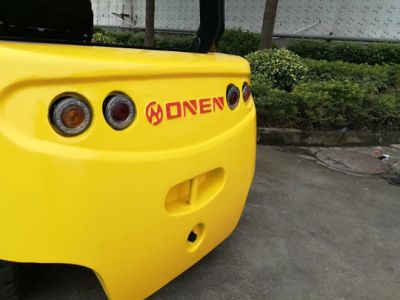 Onen Chine a fabriqué un chariot élévateur diesel réglable avec certification CE